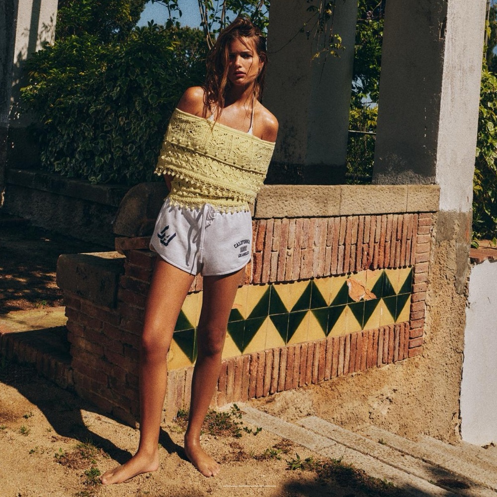 Structured off the shoulder crochet knit top textured - Picture 2 of 9